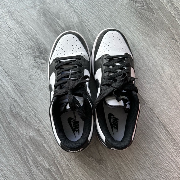 Nike Black and White Sneakers